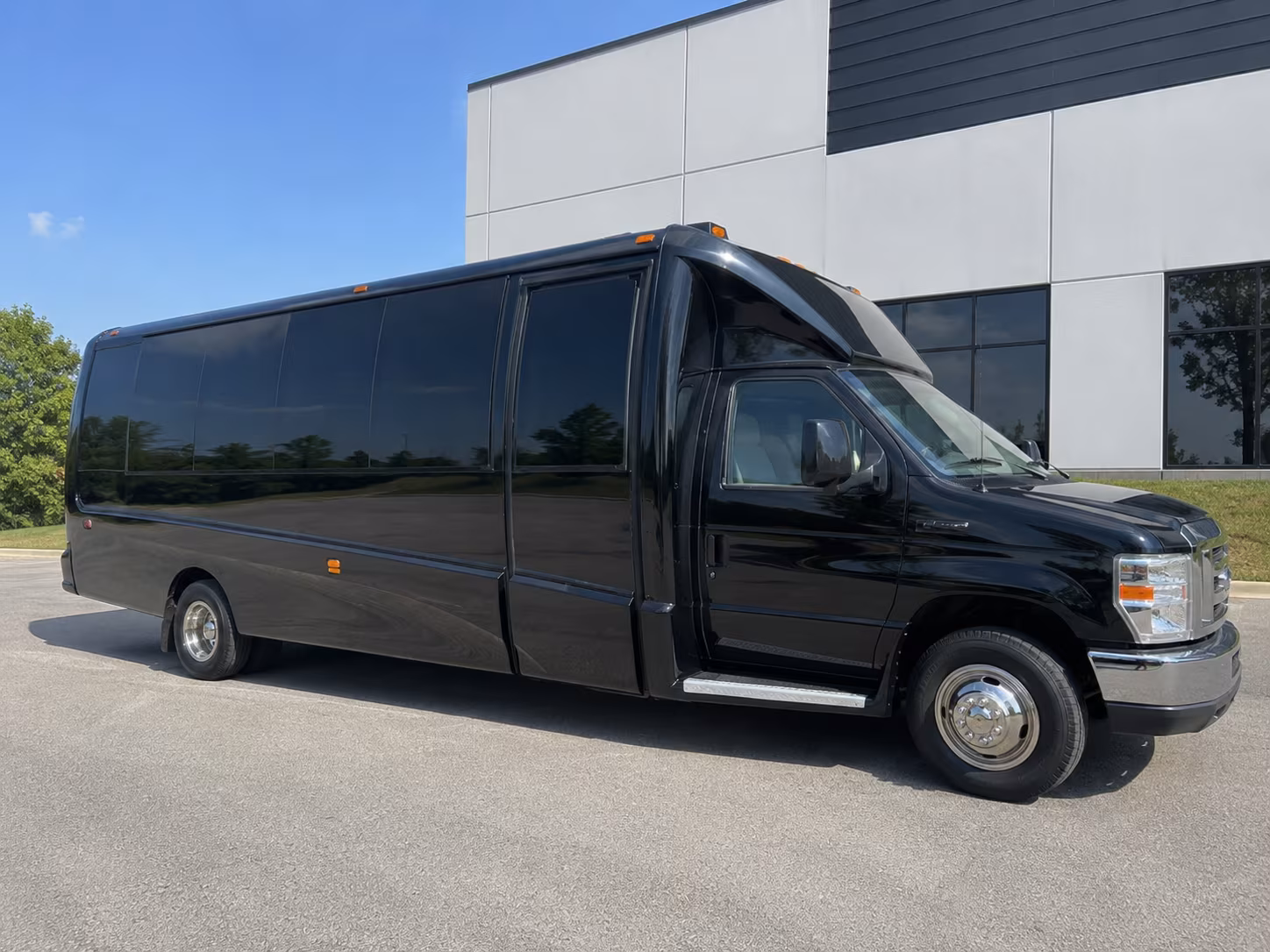 Kansas City Wedding Transportation party bus exterior