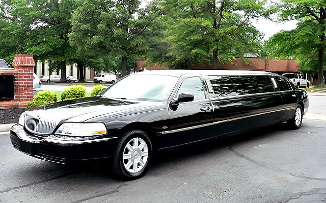 Kansas City 8 Passenger Limo